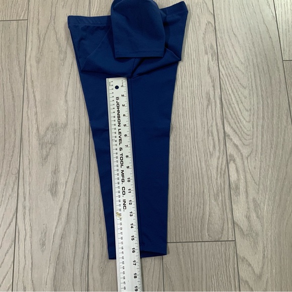 Vintage fabric capri custom made you can choose colour size and inseam of leg. - Picture 2 of 3